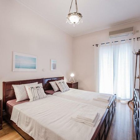 Retro Apartment At Trendy Exarcheia アテネ エクステリア 写真